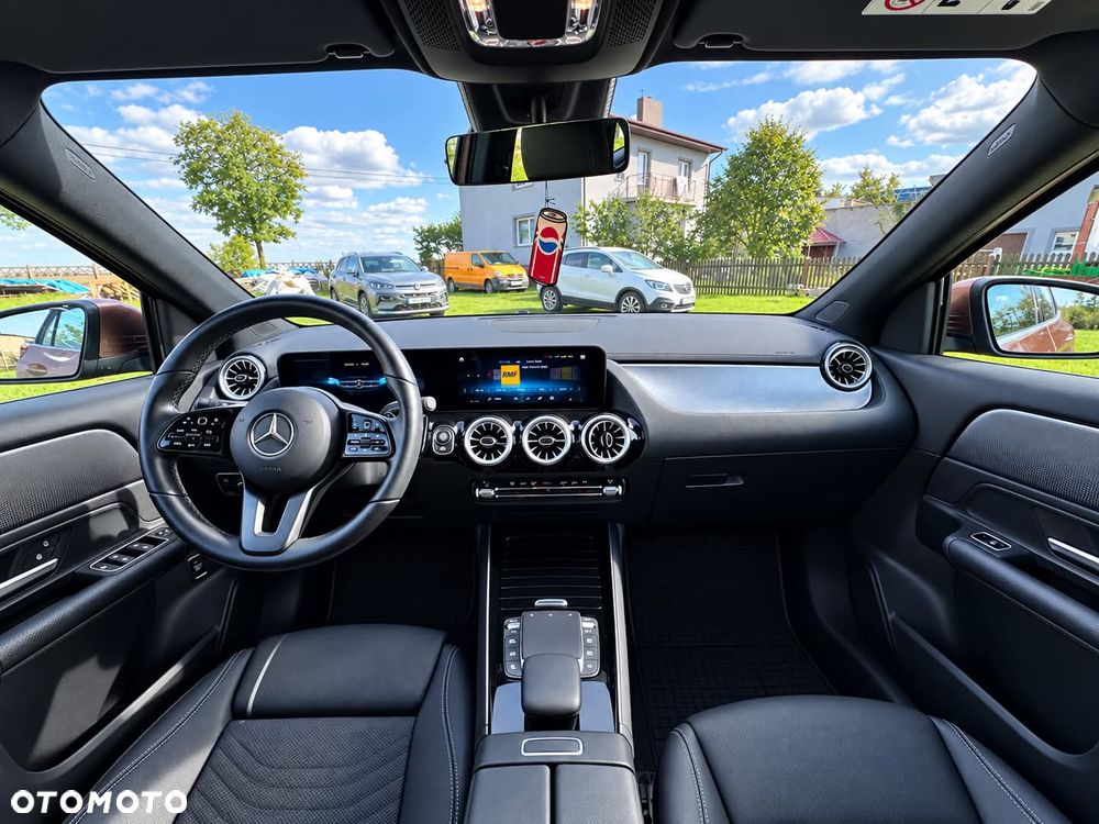 Mercedes-Benz GLA 180 Business Edition - 6