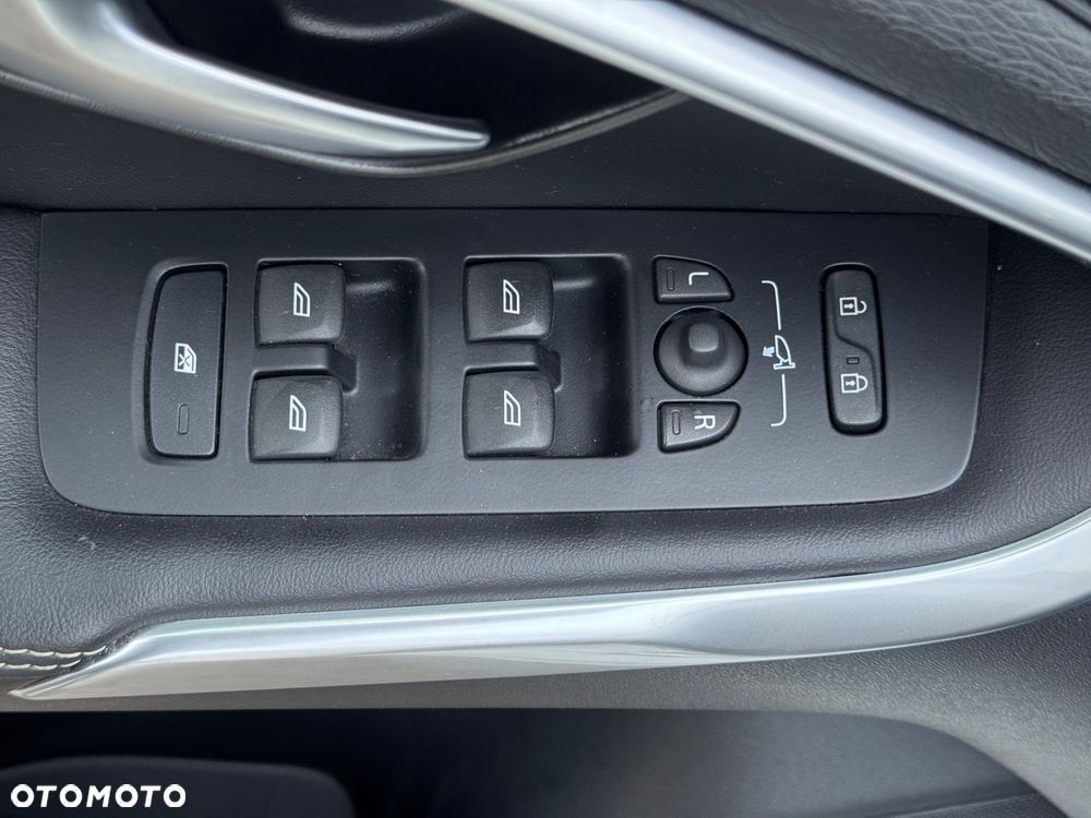 Volvo V40 D2 RDesign - 17