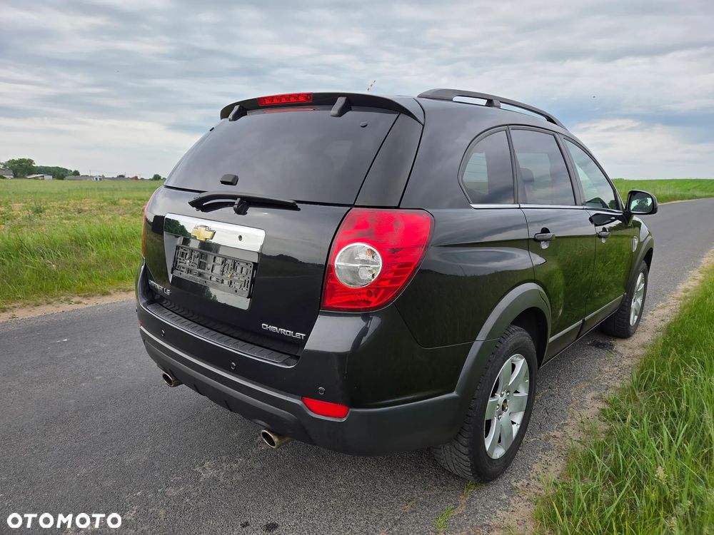 Chevrolet Captiva 2.4 LS - 7