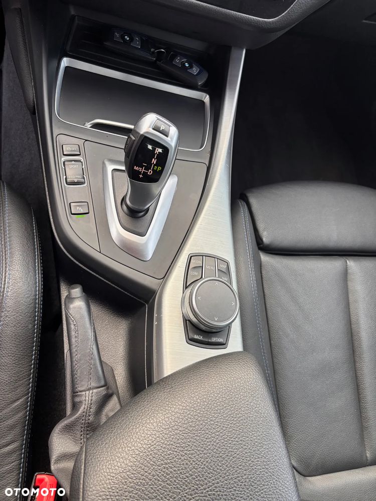 BMW Seria 1 118d Edition M Sport Shadow - 21