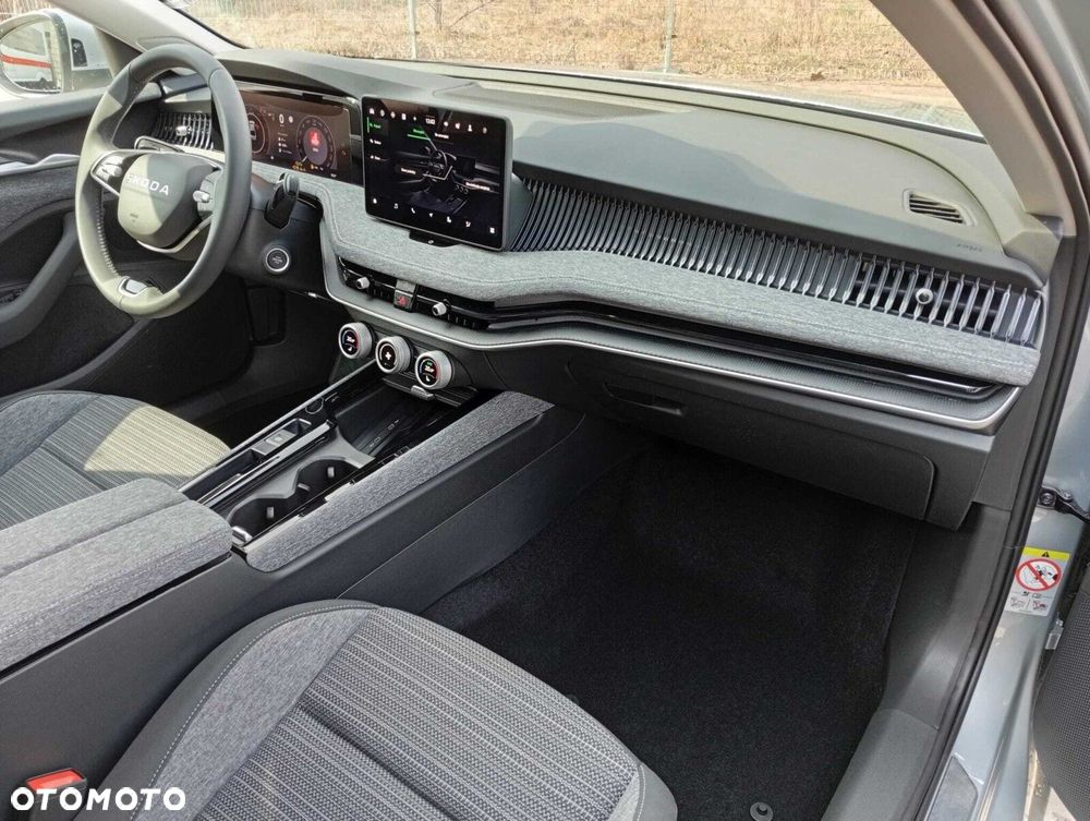 Skoda Superb 2.0 TDI SCR Edition 130 DSG - 25