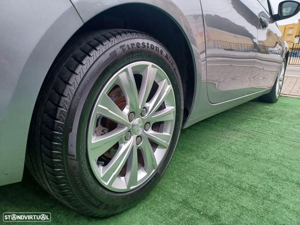 Peugeot 308 SW 1.5 BlueHDi Style - 19