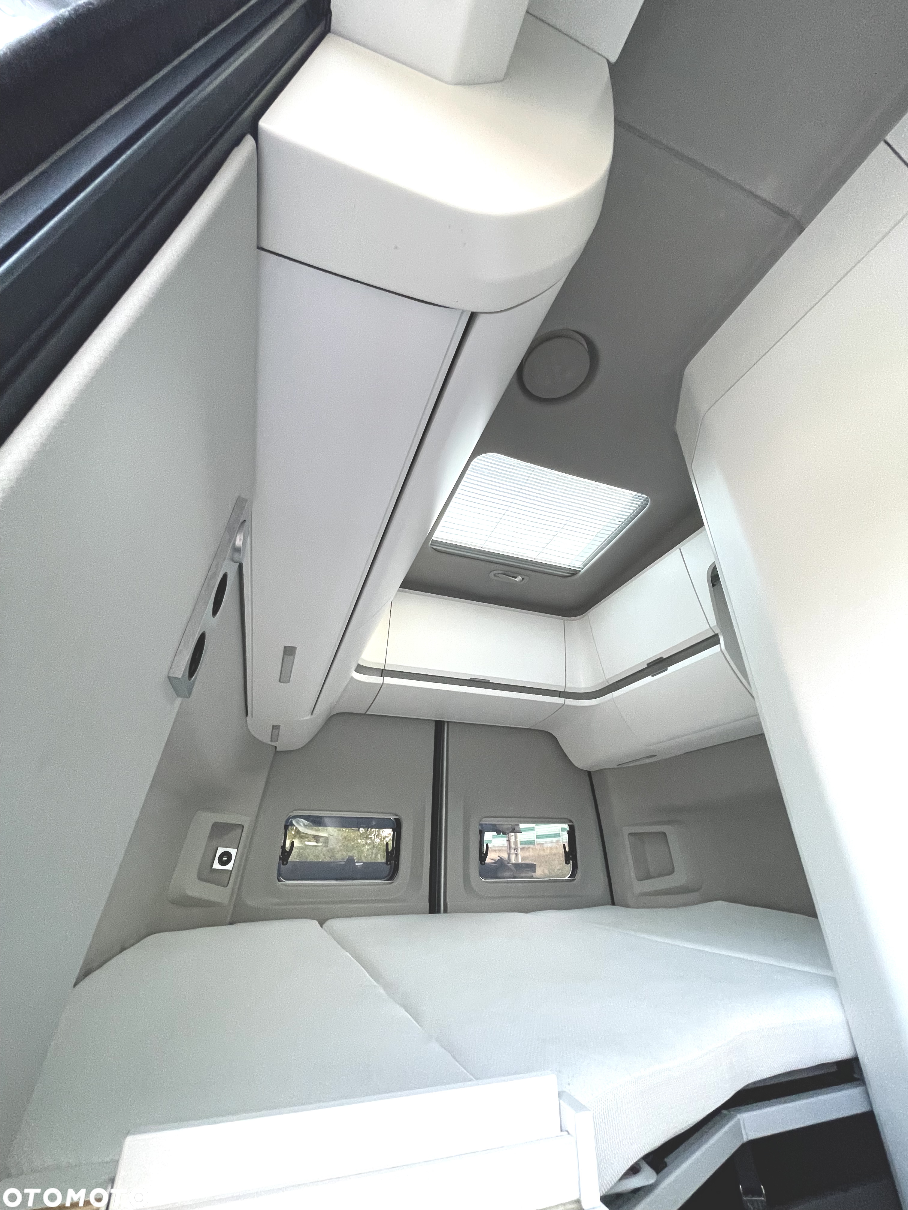 Volkswagen Grand California - 12