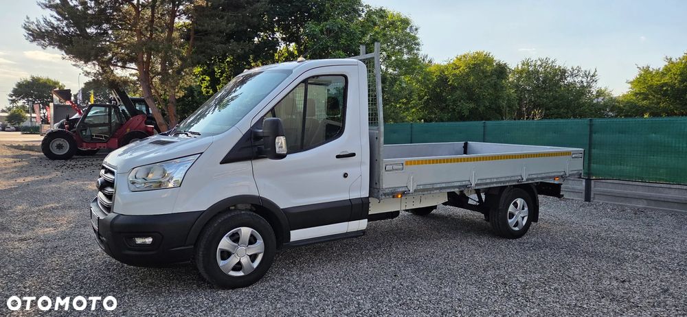 Ford Transit - 13