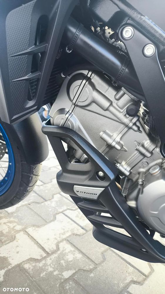 Suzuki DL - 4