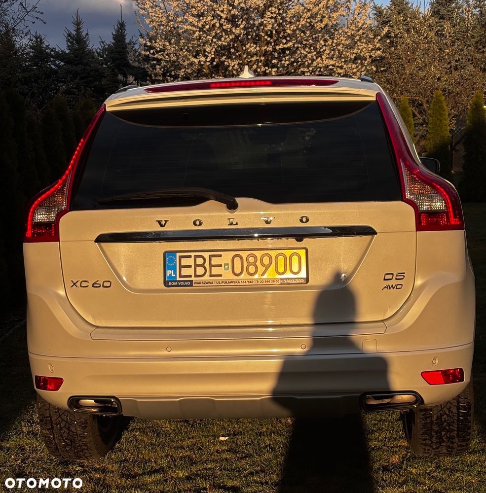 Volvo XC 60 D5 AWD Momentum - 7