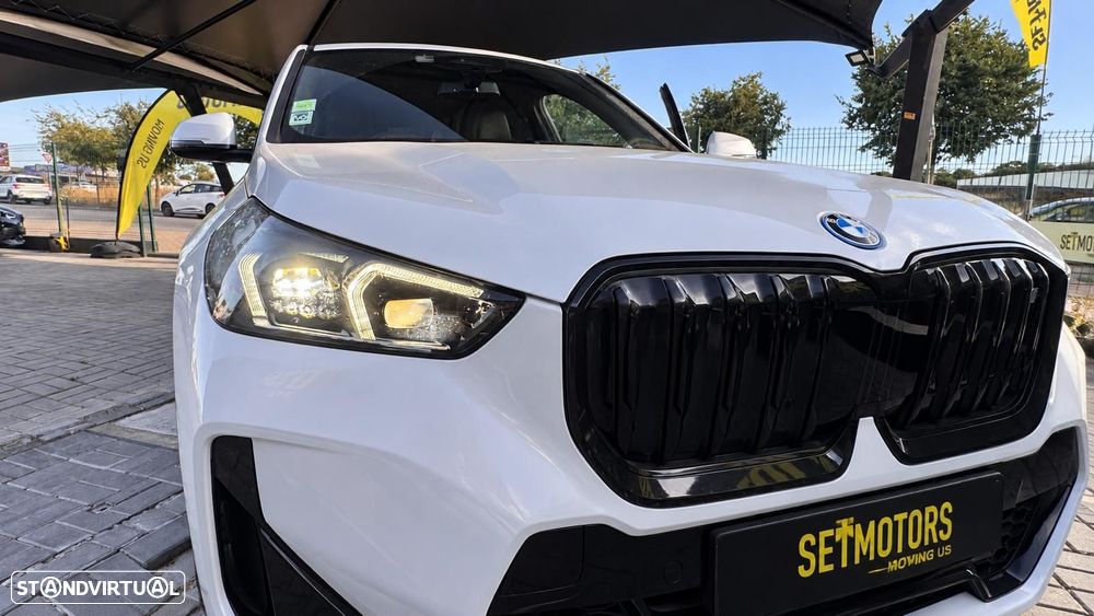 BMW iX1 xDrive30 Pack Desportivo M - 9