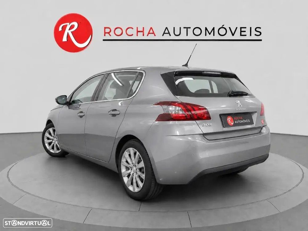 Peugeot 308 — fotografia 9