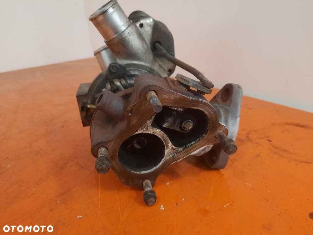 TOYOTA COROLLA E12 01-04 2.0D-4D 110KM TURBO-SPRĘŻARKA 17201-27060 1CDFTV - 2