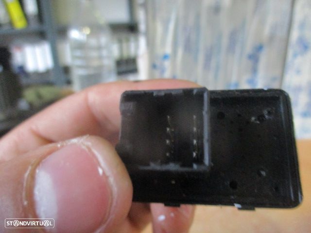 Interruptor Inter3933 FORD KA 2 2012 1.2I 70CV 3P CINZA ESPEHOS - 4