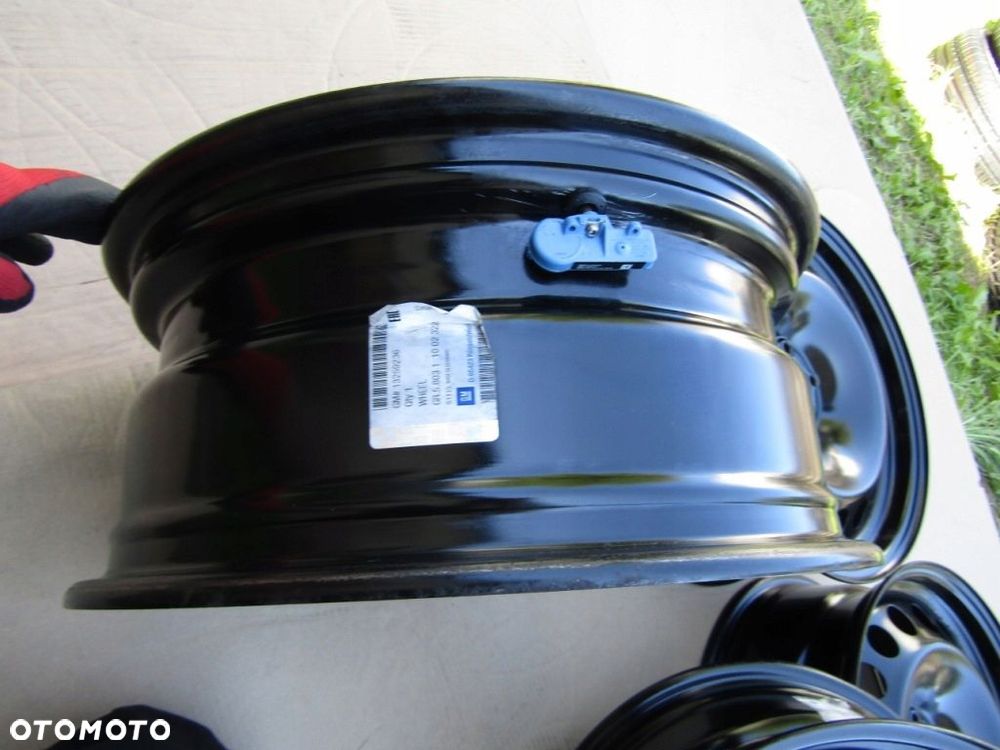 4x Felgi 17 Opel Astra J IV benzyna K V Mokka X  TPMS 7j 5x105 ET42 - 14