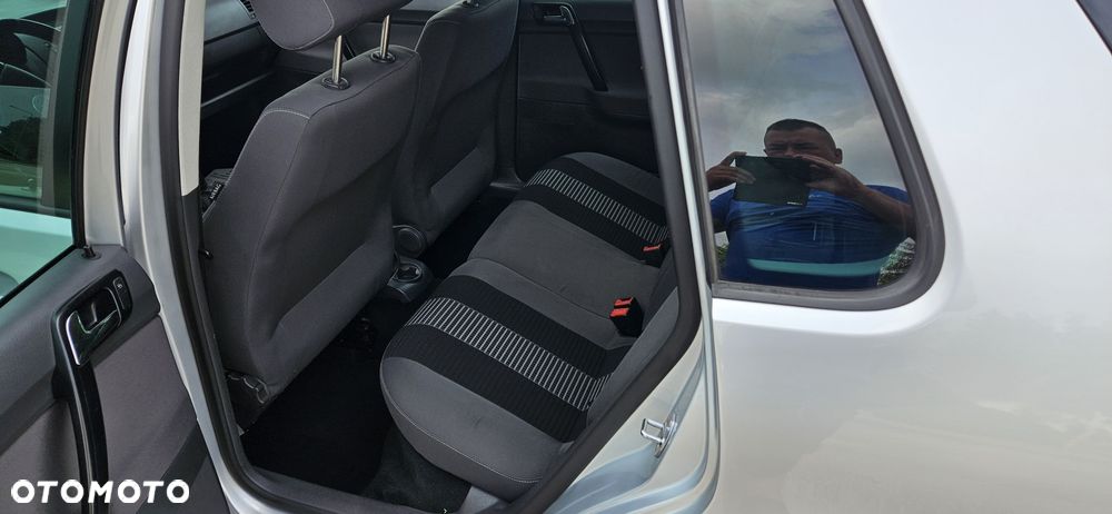 Volkswagen Polo - 6