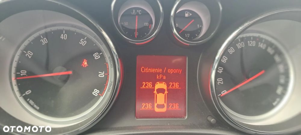 Opel Astra 1.4 T Cosmo - 3