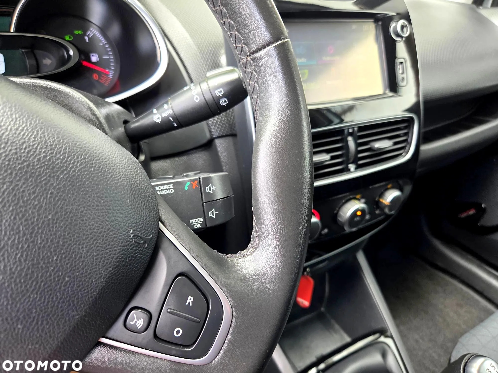 Renault Clio 0.9 Energy TCe Limited - 33