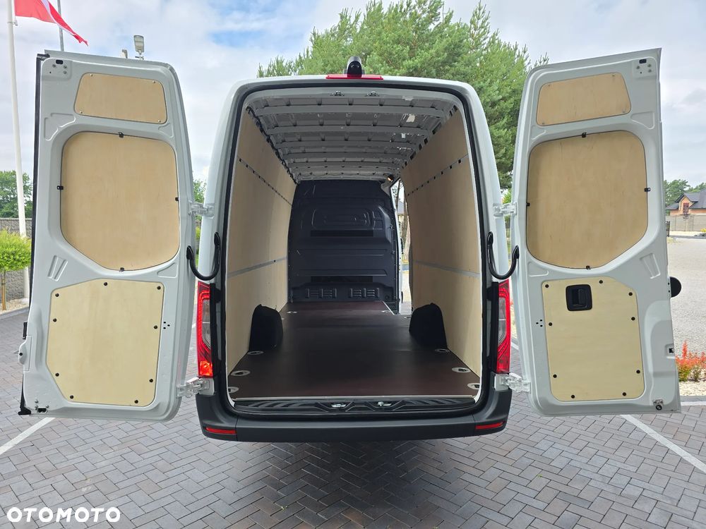 Mercedes-Benz SPRINTER 319 3.0 V6 190KM 60 Tyś km LONG 4,80cm Długi BOGATA OPCJA WYPOSAŻENIA KAMERA FUL LED HIGH PERFORMANCE MBOX 7 cala SEDZENIE KIEROWCY KOMFORTOWE TEMPOMAT AKTYWNY SALON PL STAN NOWY NOWY NOWY SERWIS ASO DO OSTATNIEGO Km - 20