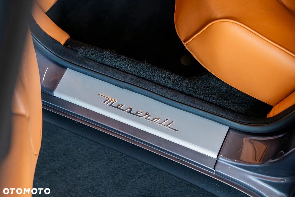 Maserati Quattroporte S - 28