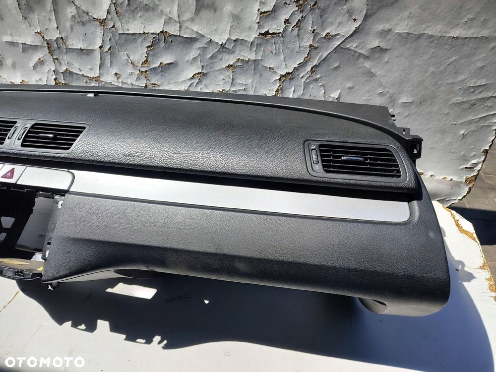 DESKA ROZDZELCZA KONSOLA VOLKSWAGEN PASSAT CC - 7