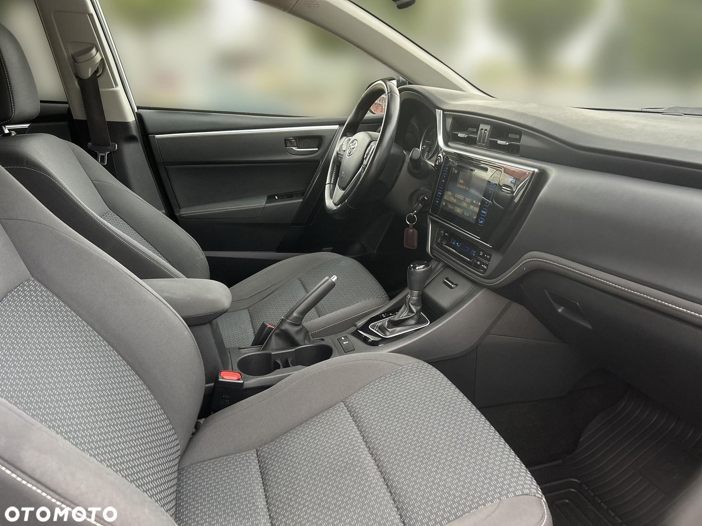 Toyota Corolla 1.6 Premium MS EU6 - 13