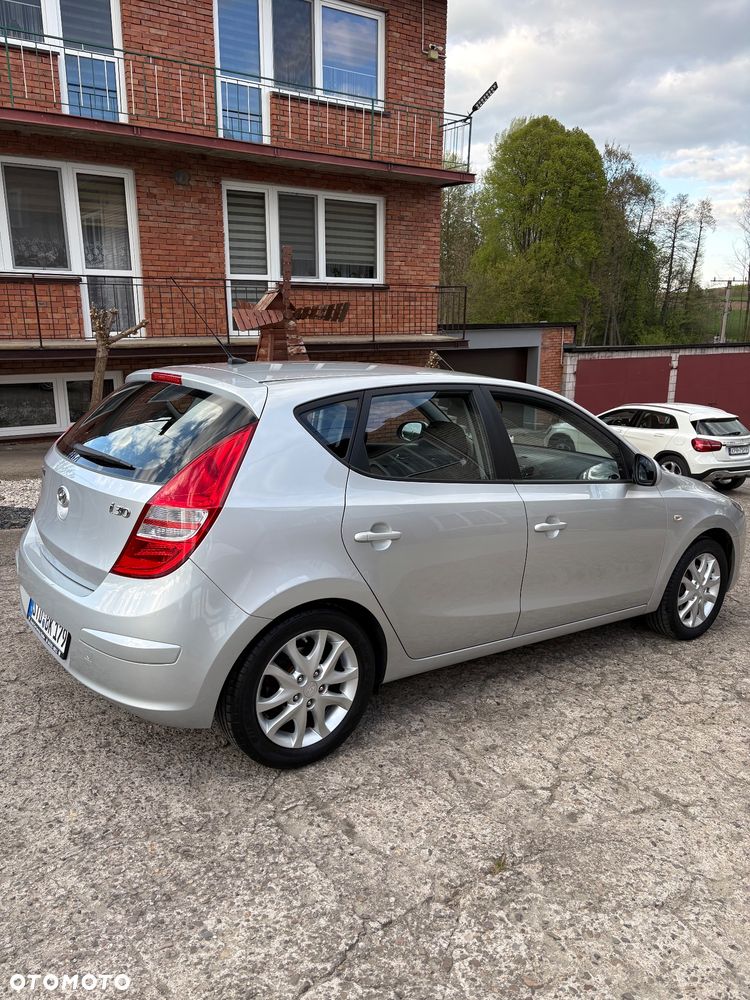 Hyundai i30 1.6 Classic + - 3