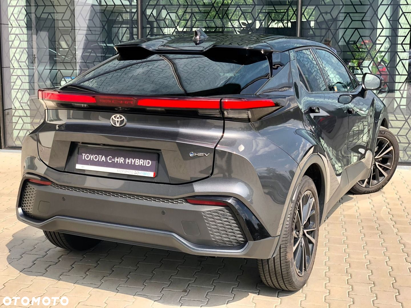 Toyota C-HR - 12