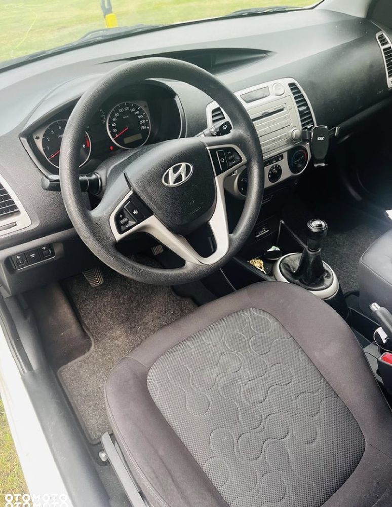 Hyundai i20 1.2 Classic + - 9