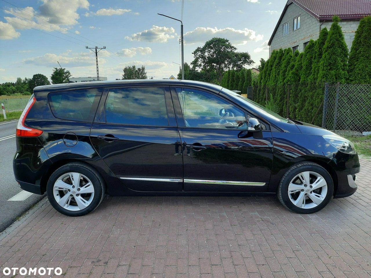 Renault Grand Scenic - 4