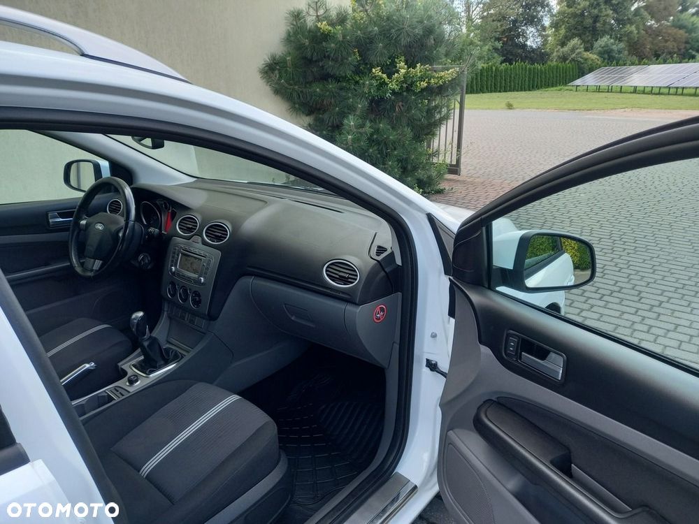 Ford Focus 1.6 TDCi Titanium - 24