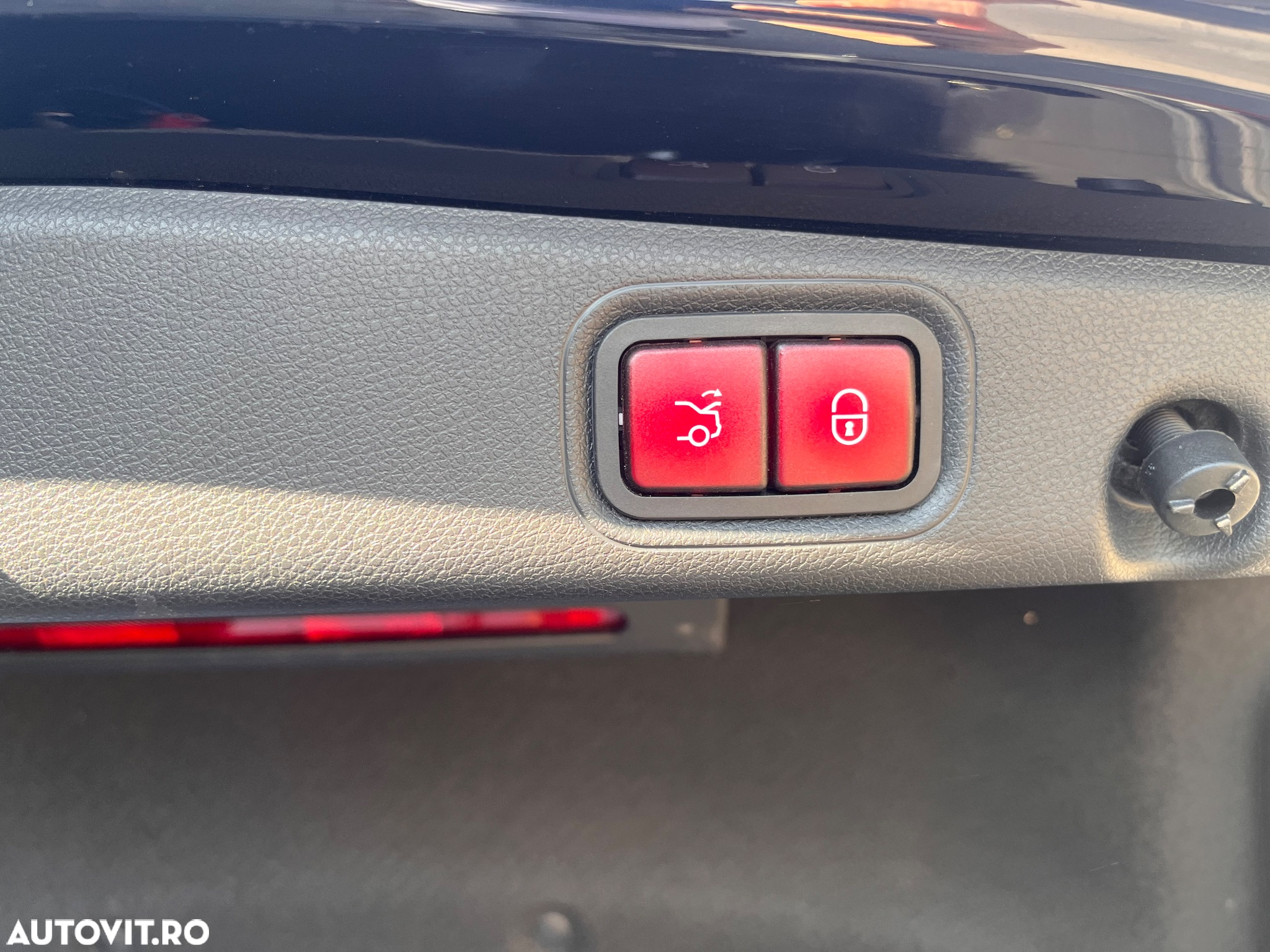 Mercedes-Benz E 300 9G-TRONIC AMG Line - 31