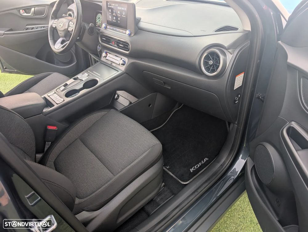 Hyundai Kauai EV 64 kWh Premium+LED - 16