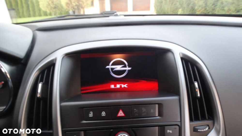 Opel Astra 1.4 Turbo Design Edition - 19