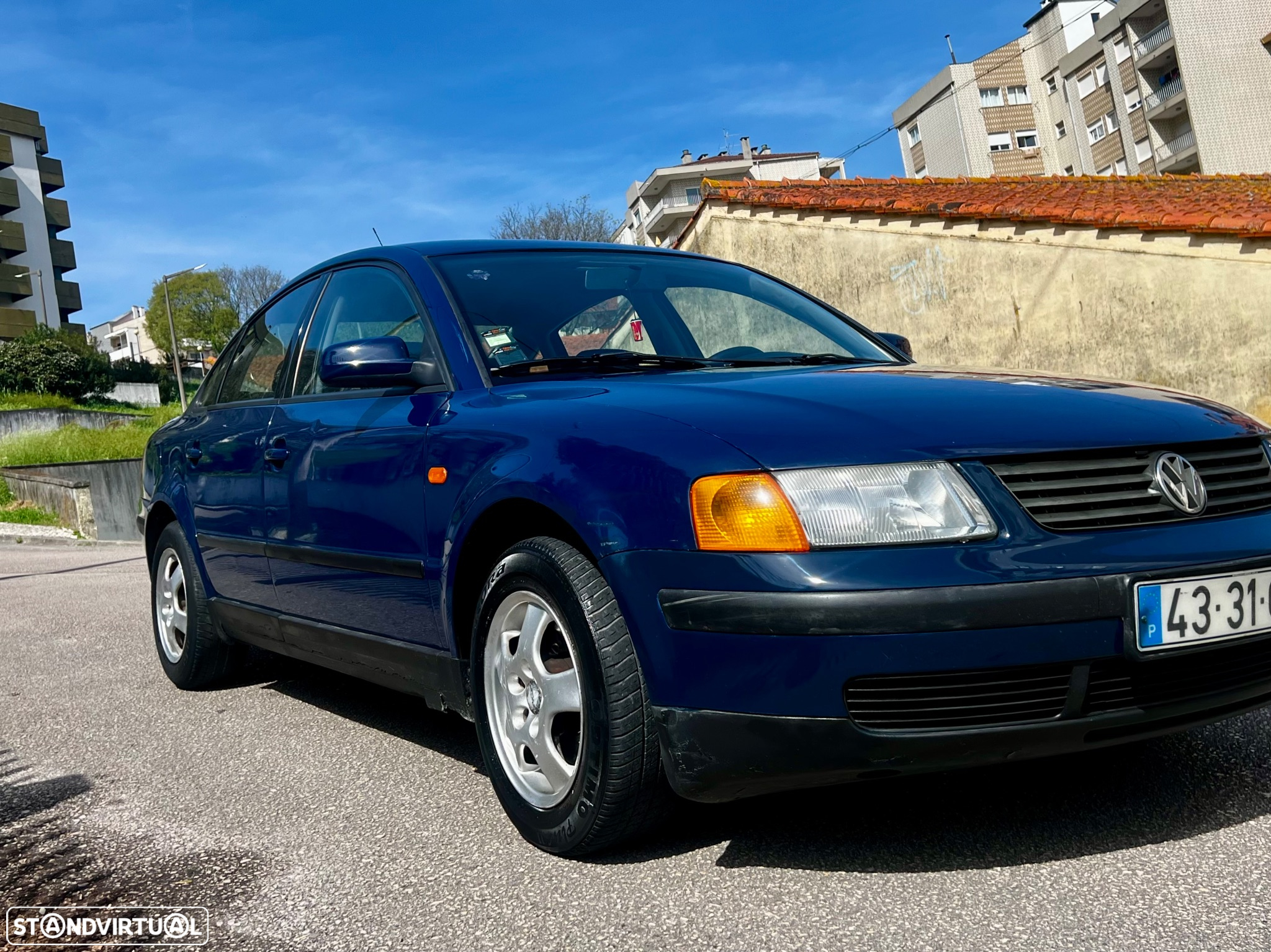 VW Passat - 4