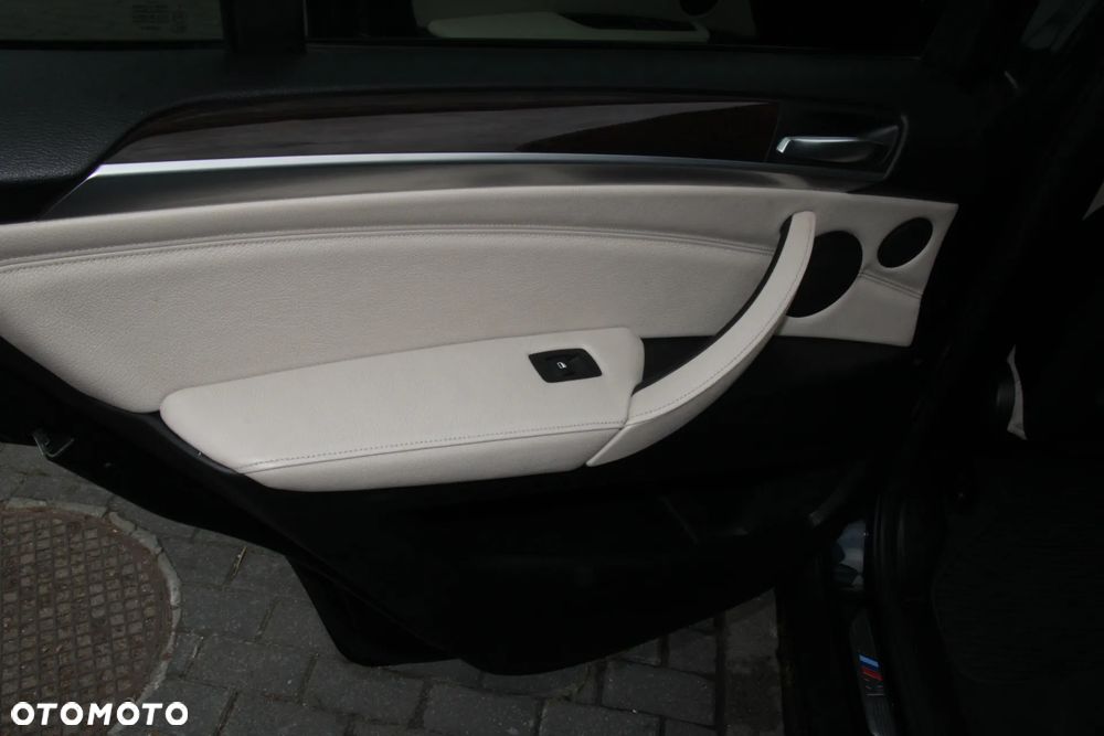BMW X5 3.0d xDrive - 36
