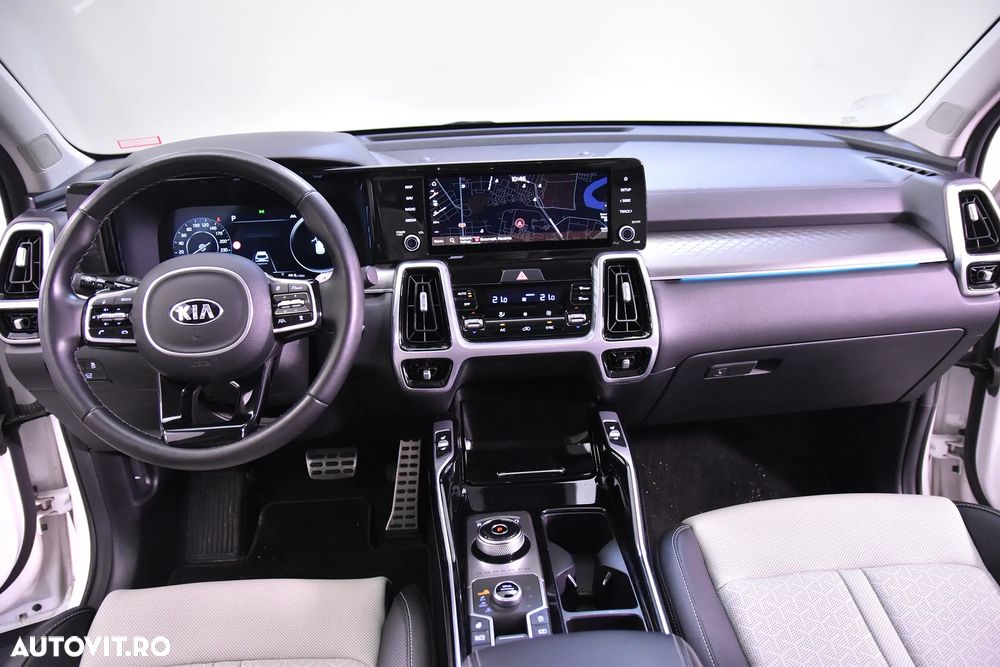 Kia Sorento - 9