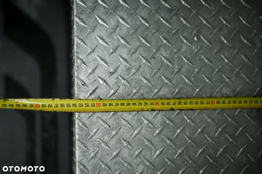 Mercedes-Benz Sprinter - 25