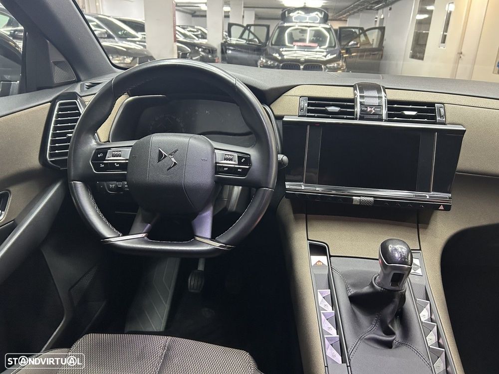 DS DS7 Crossback - 11
