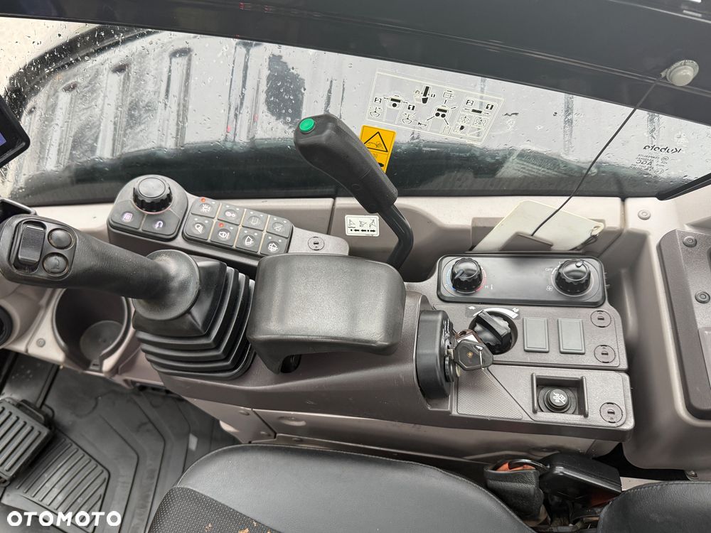 Kubota Midikoparka U56-5 - 37