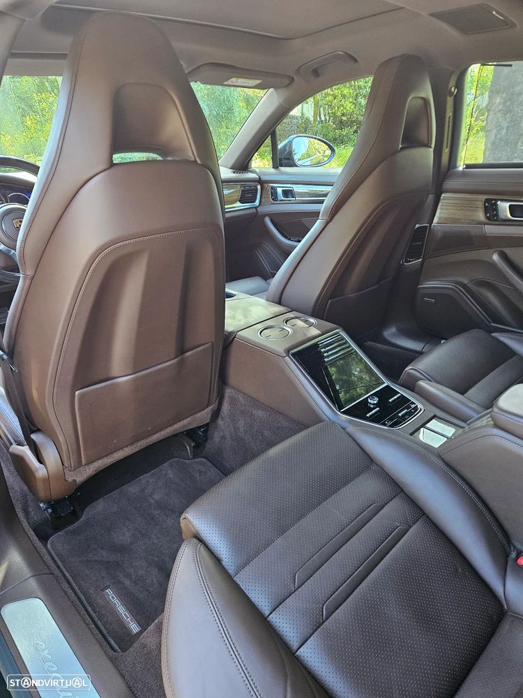 Porsche Panamera S Hybrid J19 - 16