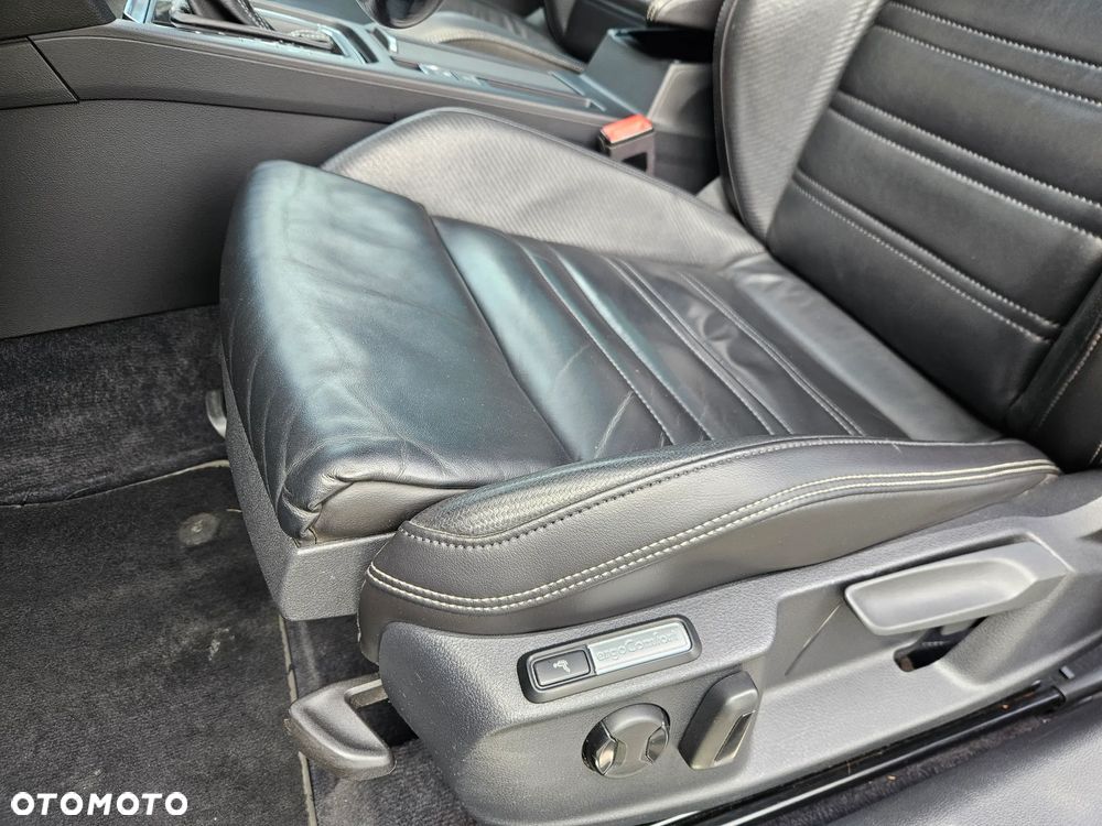 Volkswagen Passat 2.0 TDI SCR (BlueMotion Technology) DSG Highline - 22