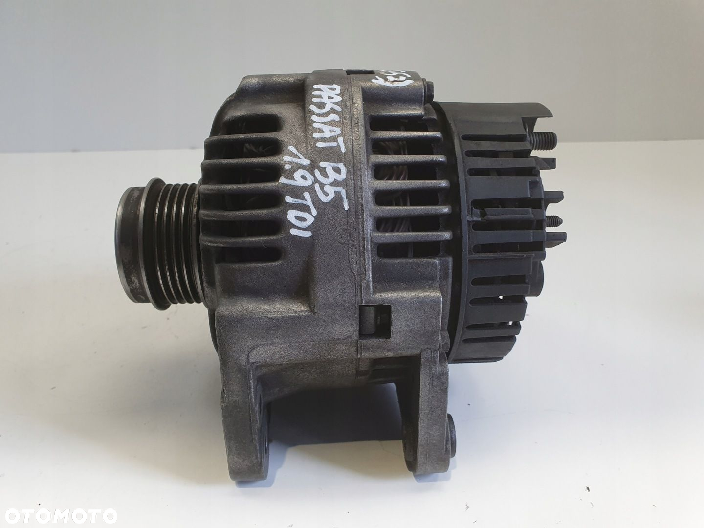 VW Passat B5 Audi A4 B5 A6 C5 1.9 TDI ALTERNATOR Valeo 028903027T 90A - 7