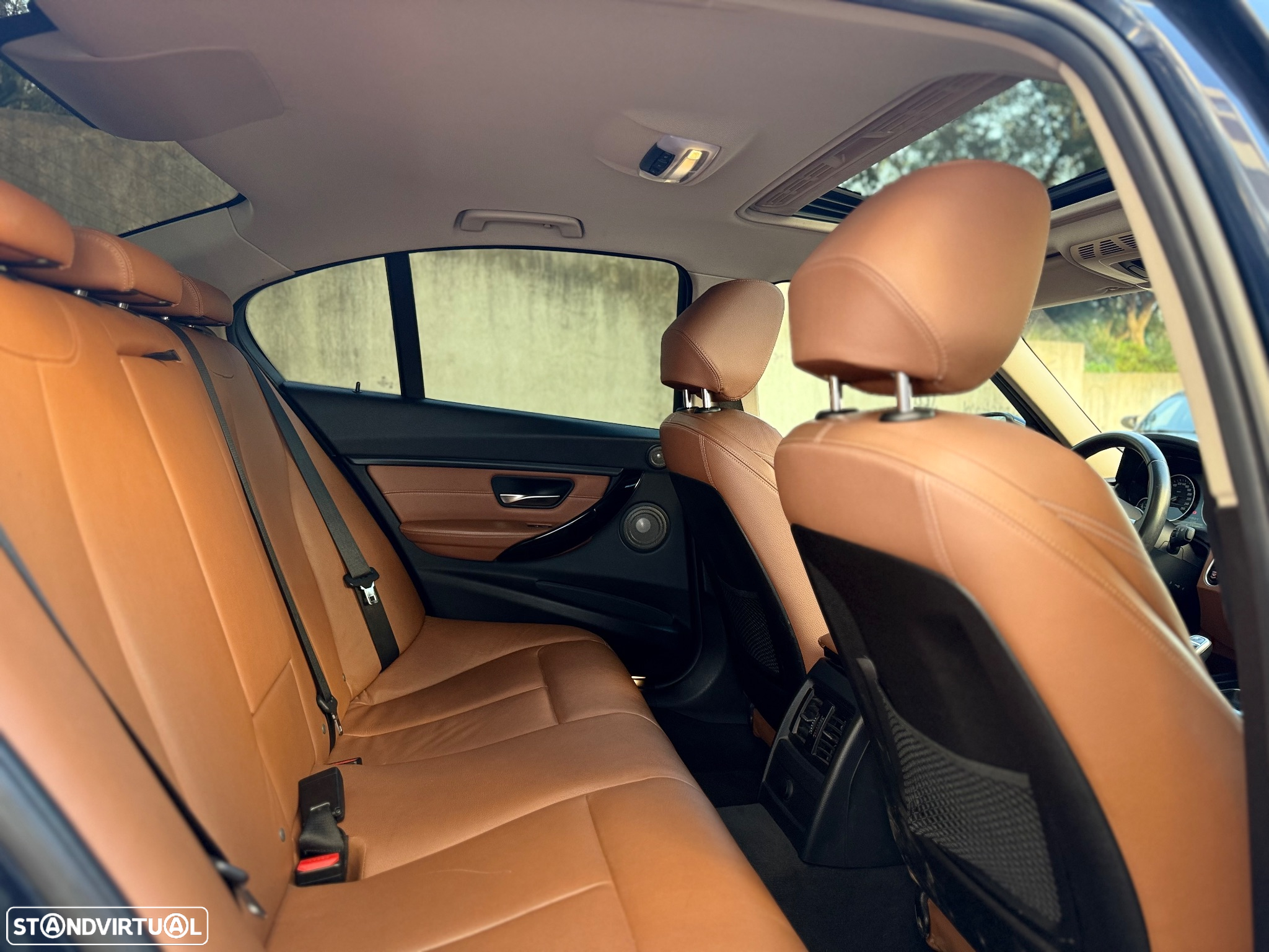 BMW 330 d Auto Line Luxury - 24
