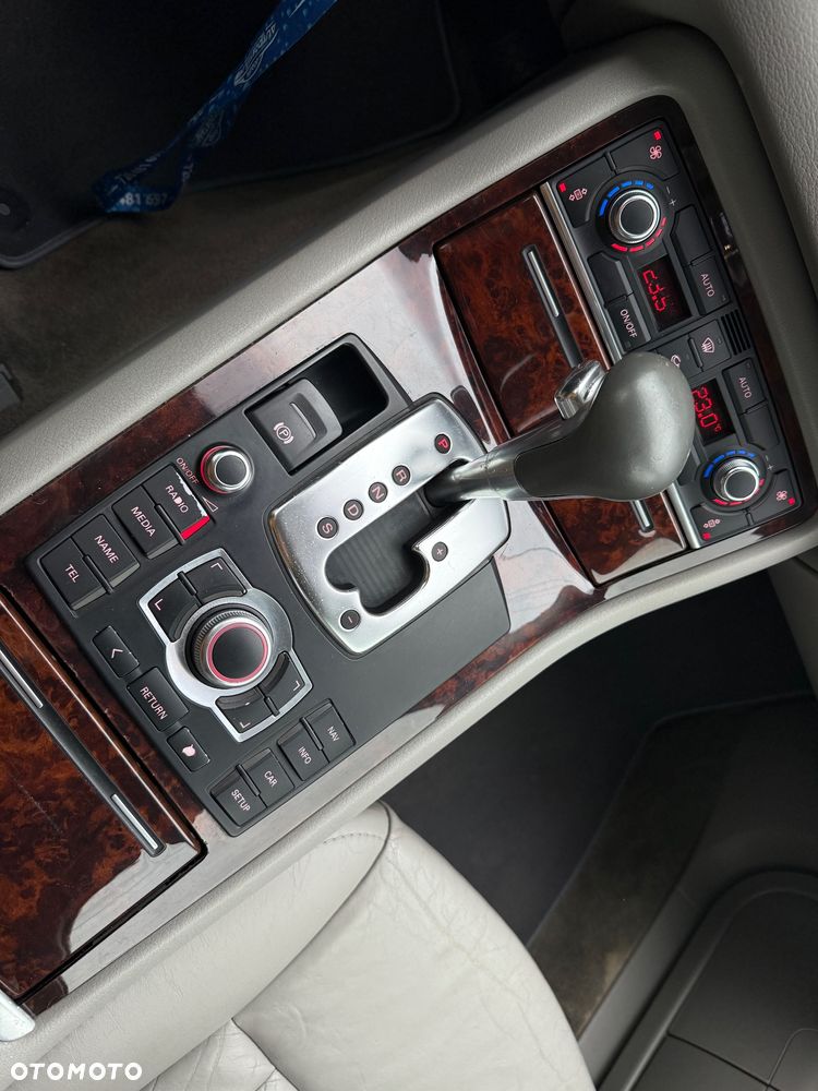 Audi A8 3.0 TDI DPF quattro - 29
