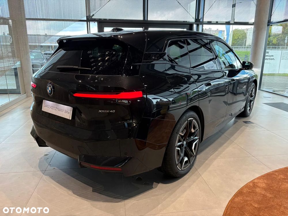 BMW iX xDrive40 76.6kWh - 8