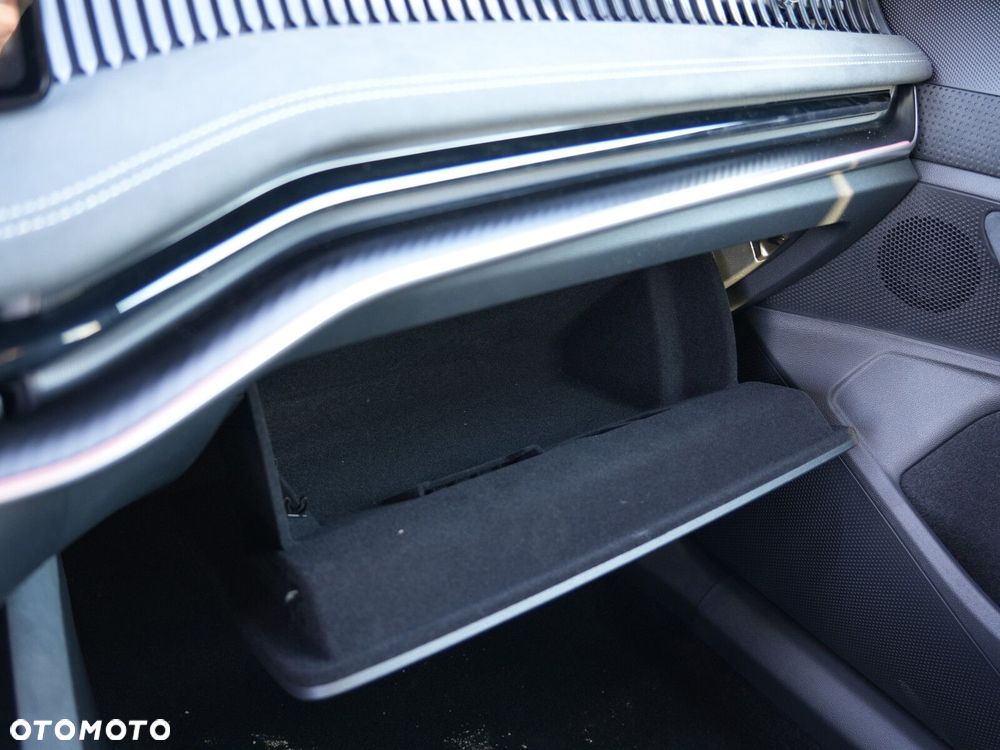 Skoda Superb 2.0 TSI Sportline DSG - 35