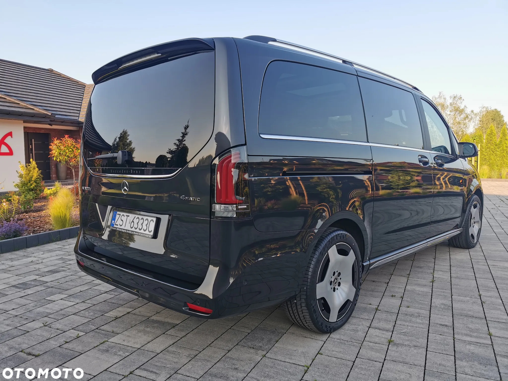 Mercedes-Benz Klasa V 300 d 4-Matic 9G-Tronic Exclusive (d³ugi) - 5