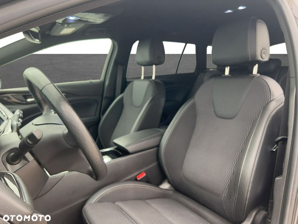 Opel Insignia 2.0 CDTI Elegance S&S - 10