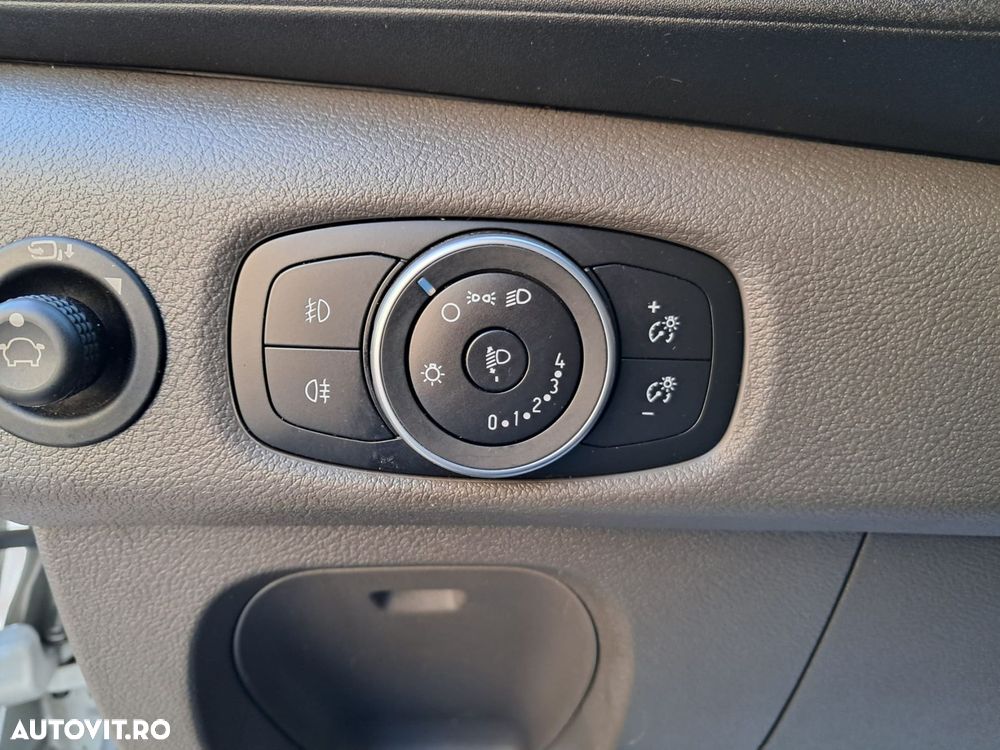Ford Transit - 9