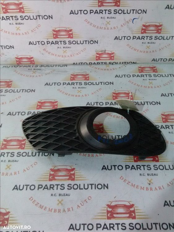 grila proiector dreapta merdez benz ml an fabr.2008 - 1
