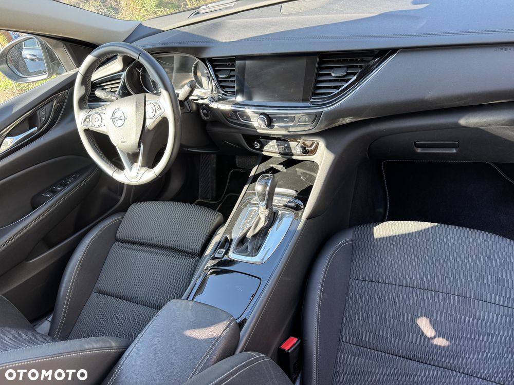 Opel Insignia - 15