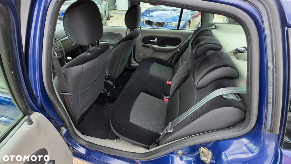 Renault Thalia 1.2 16V All Inclusive - 9
