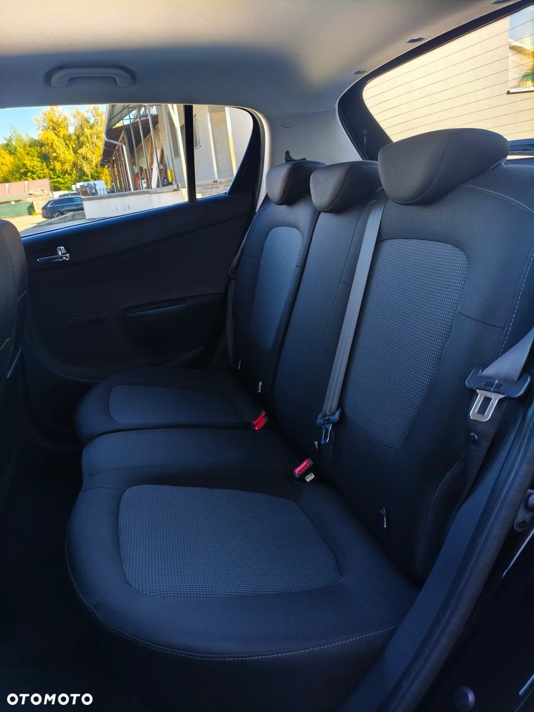 Hyundai i20 1.2 Intro Edition - 15